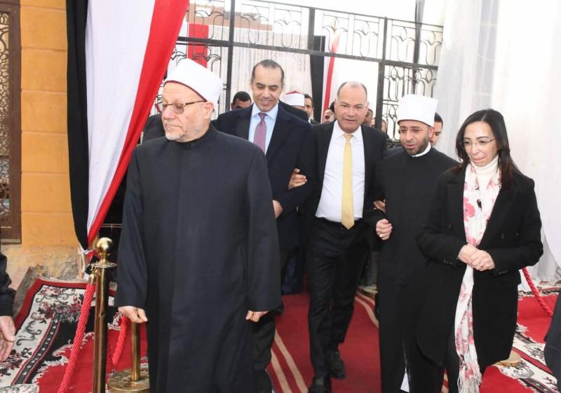 وزيرا الأوقاف ومدير مديرية أوقاف البحيرة ومحافظ البحيرة يفتتحون مسجد أم صابر بمركز بدر