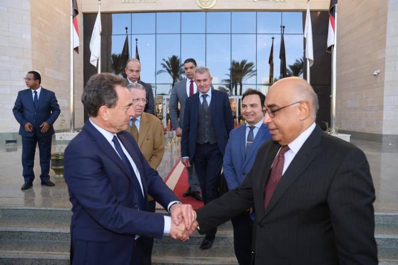 وزير العدل يستقبل سفير جمهورية فرنسا بالقاهرة
