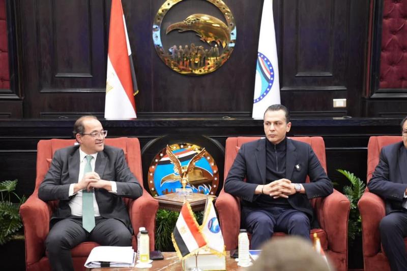 بحضور الأمين العام وقيادات الحزب.. ”مستقبل وطن” يستضيف وزير المالية لاستعراض تفاصيل التسهيلات الضريبيه المقترحه بما فيها تسهيلات مشروع الضريبة العقارية