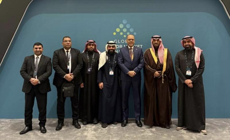 على هامش مشاركته في فعاليات المؤتمر الدولي لسوق العمل بالرياض  • وزير العمل يعقد اجتماعًا مع قيادات شركة «تكامل» السعودية..