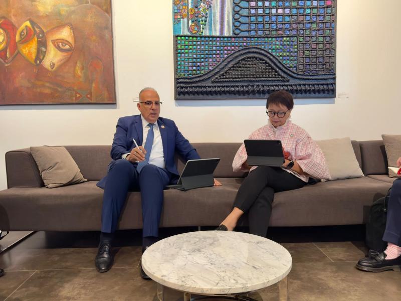 الدكتور سويلم يلتقي المبعوثة الخاصة للأمين العام للأمم المتحدة للمياه، على هامش ”الاجتماع التحضيري رفيع المستوى لمؤتمر الأمم المتحدة للمياه” بالسنغال