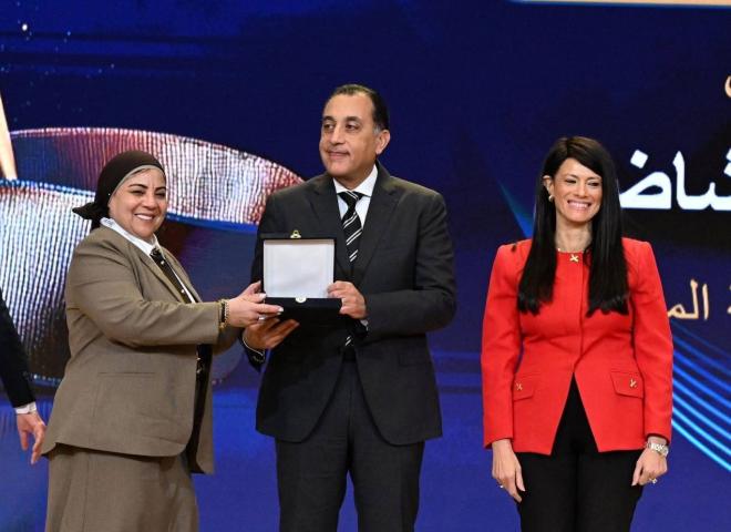 الهيئة العامة للرقابة المالية تفوز بجائزة مصر للتميز الحكومي للمرة الأولى عن فئة المدير العام