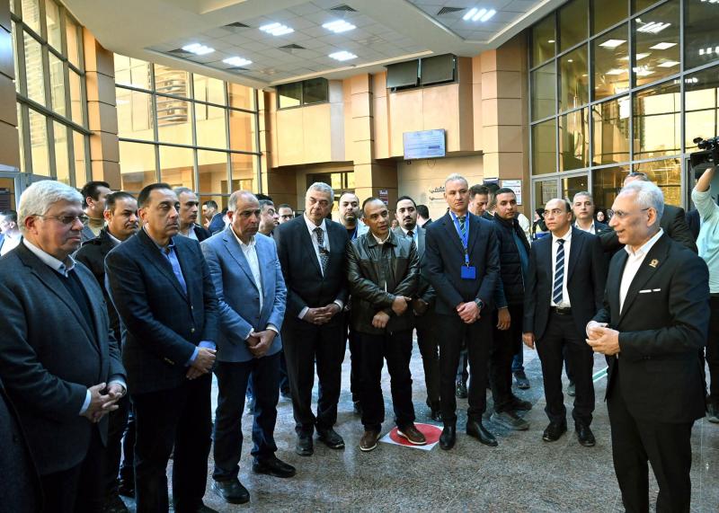 خلال جولته اليوم بمحافظة المنيا:  رئيس الوزراء يتفقد المستشفى الثلاثي الجامعي بعد بدء تشغيله تجريبيًا