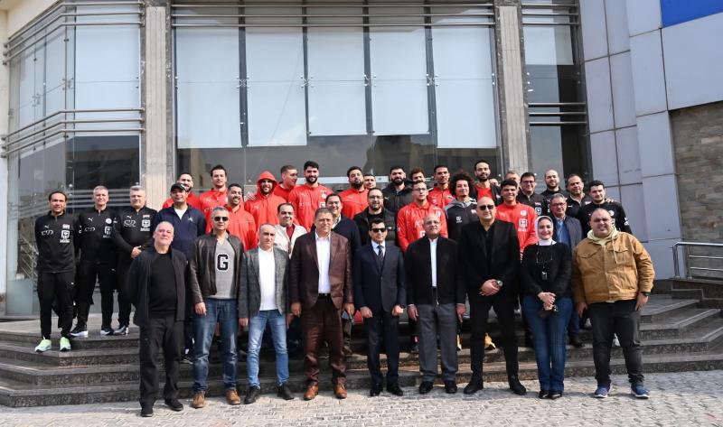 وزير الشباب والرياضة يوجّه الشكر لفخامة الرئيس على دعمه وتهنئته للمنتخب الوطني لكرة اليد