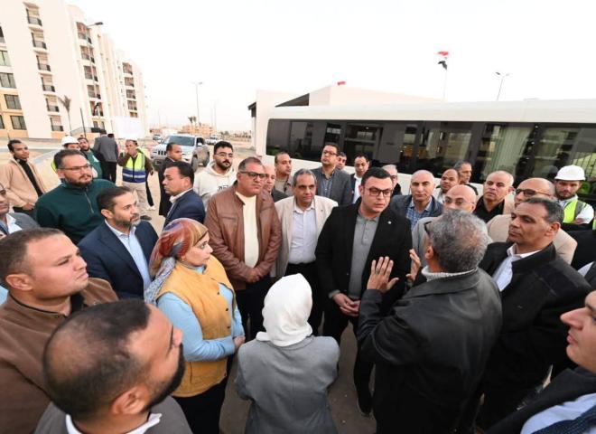 في ختام جولته اليوم:  ● وزير الإسكان يتفقد مشروعات محطة محولات كهرباء توسعات شرق والمشروع السكني ” bliss gate” و ”جنة ٤” بمدينة الشيخ زايد