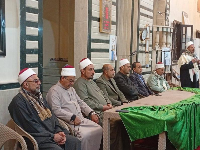 حوش عيسي تحتفل بذكرى ليلة النصف من شعبان من مسجد الجنبيهي بقرية أبوالشقاف