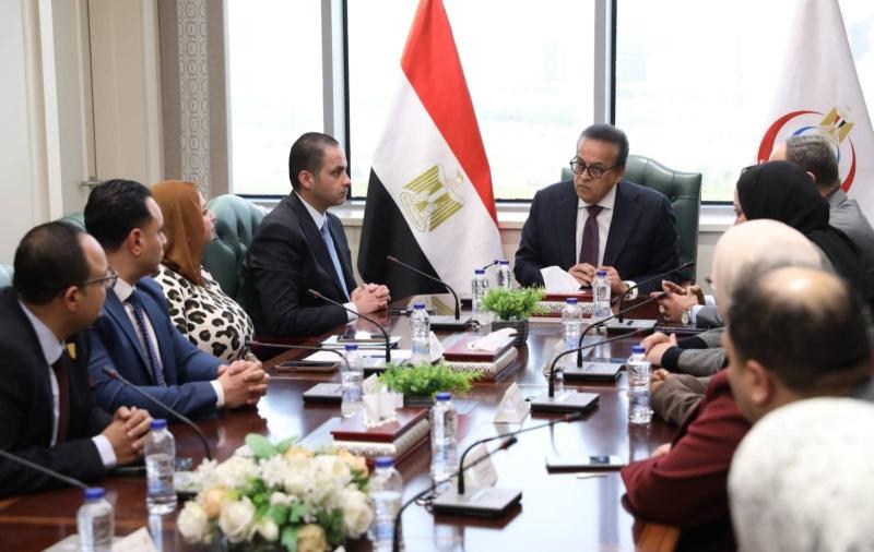 - وزير الصحة يكرم الدفعة الأولى من خريجي دبلومة إدارة المستشفيات ضمن التعاون المصري-الفرنسي (FEXTE)