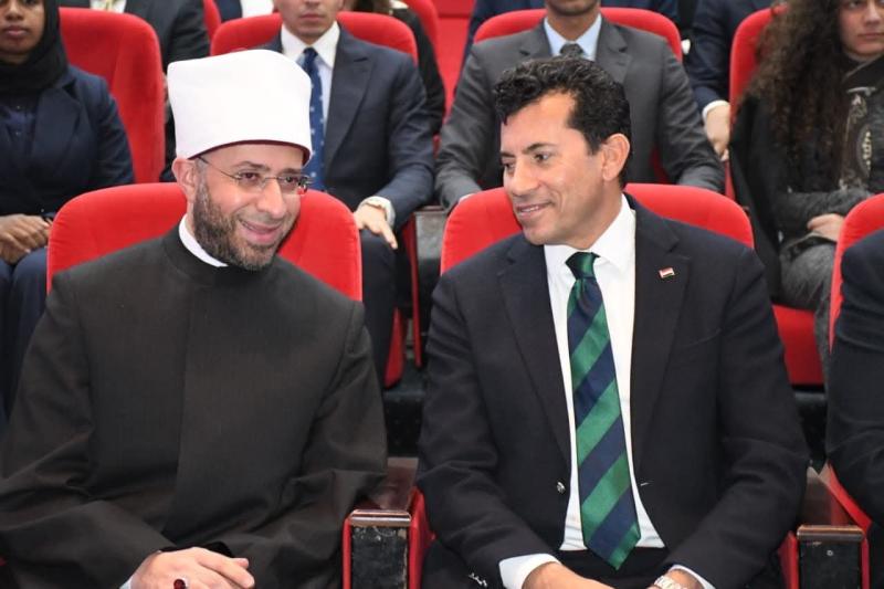 بحضور وزير الشباب والرياضة .. وزير الأوقاف يلقي محاضرة عن «تجديد الخطاب الديني» ضمن برنامج الدبلوماسية الشبابية بالمركز الأولمبي بالمعادي