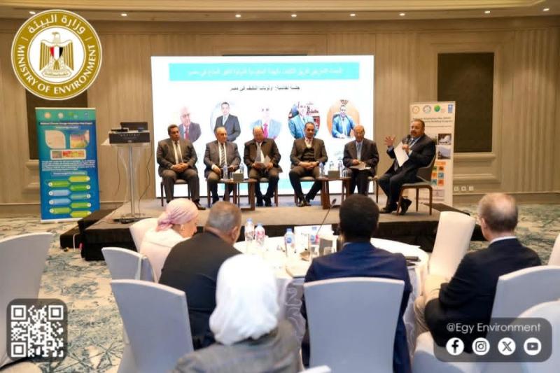 وزيرة التنمية المحلية والقائم بأعمال وزير البيئة تفتتح جلسة نقاشية حول التكيف مع تغير المناخ
