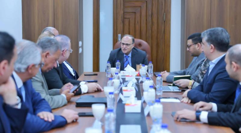 • رئيس هيئة الدواء المصرية فى اجتماع مع غرفة صناعة الدواء لمناقشة قرار تجديد الاشتراطات الفنية للمصانع