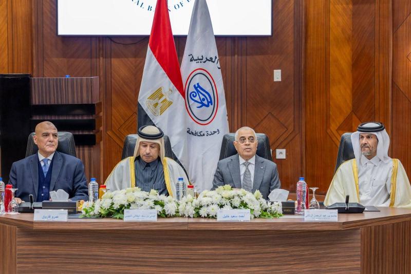 معالي المستشار رئيس مجلس أمناء وحدة مكافحة غسل الأموال وتمويل الإرهاب المصرية يستقبل النائب العام القطري