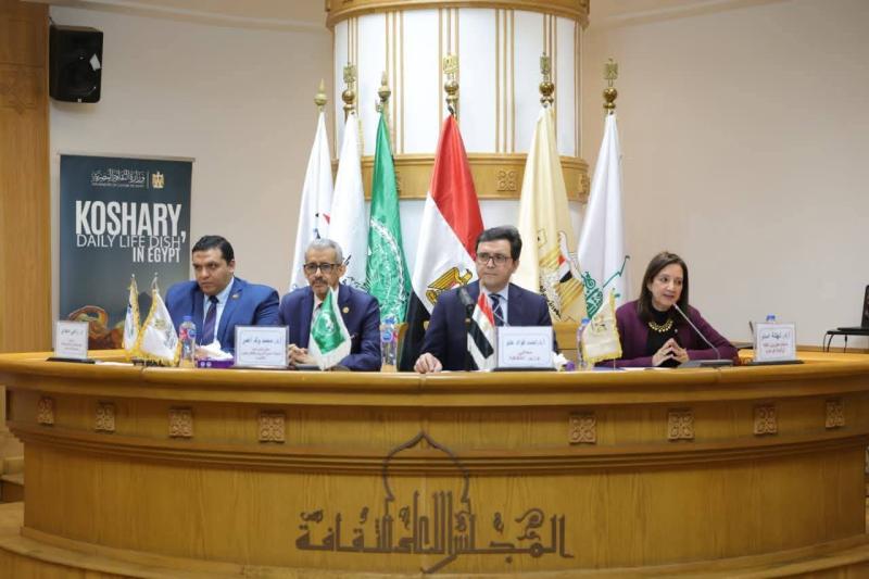 وزير الثقافة يفتتح فعاليات أعمال الملتقى الإقليمي حول ”حصر التقاليد الحرفية في الوطن العربي” لتعزيز آليات حصر التراث غير المادي عربيًا