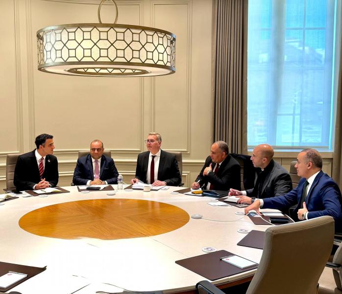 - وزير البترول والثروة المعدنية يبحث مع شيفرون الأمريكية تسريع ربط حقل افروديت القبرصي بمصر