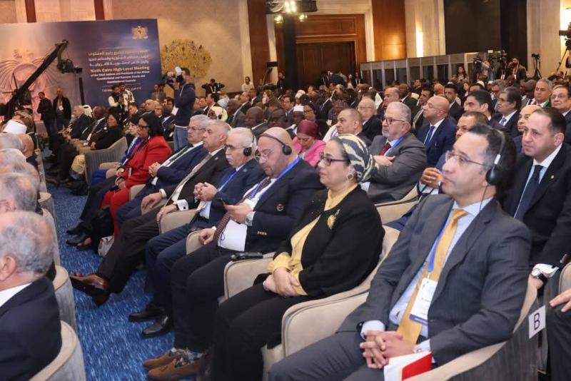 المستشارة أمل عمار تشهد الجلسة الافتتاحية لاجتماع القاهرة التاسع رفيع المستوى لرؤساء المحاكم الدستورية والمحاكم العليا