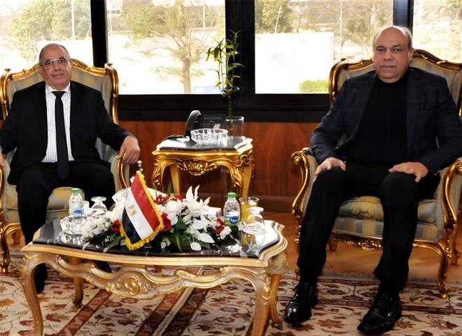 وزير الطيران المدني يستقبل مدير عام المنظمة العربية للطيران المدني ويبحث آفاق التعاون المشترك بين الجانبين