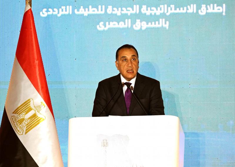 رئيس الوزراء: أكبر صفقة في تاريخ قطاع الاتصالات منذ نشأته سواء من حيث حجم الاستثمارات أو من حيث السعات الترددية المخصصة