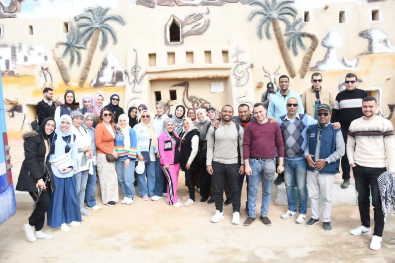 الشباب والرياضة ” تختتم فعاليات الفوج الرابع من رحلات ”اعرف بلدك” لمحافظة الوادي الجديد