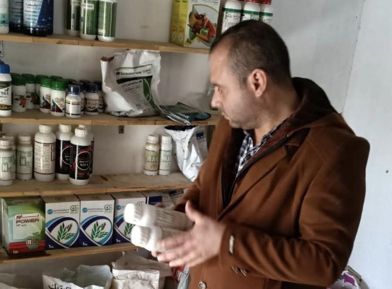 زراعة البحيرة تضبط ”541”  عبوة مبيدات ومخصبات غير مسجلة  ومنتهية الصلاحية في ابوالمطامير