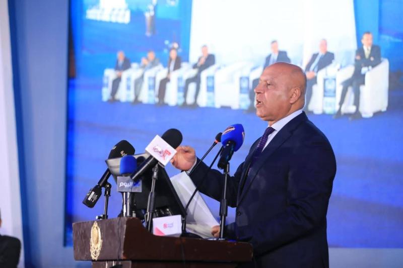 نائب رئيس مجلس الوزراء للتنمية الصناعية وزير الصناعة والنقل يفتتح النسخه الخامسة عشر  من  المؤتمر الدولي للنقل