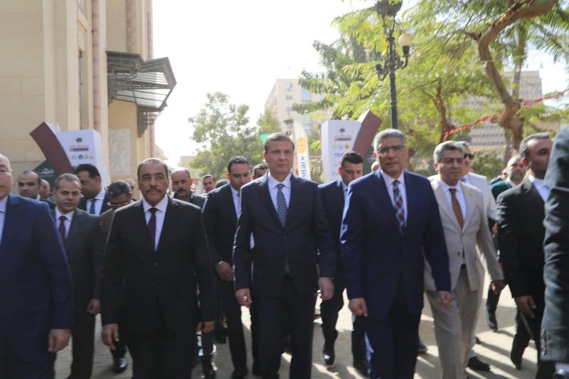 وزير الزراعة ومحافظو مطروح والقاهرة والجيزة يتفقدون النسخة السادسة لمهرجان القاهرة الدولي للتمور بالمتحف الزراعي