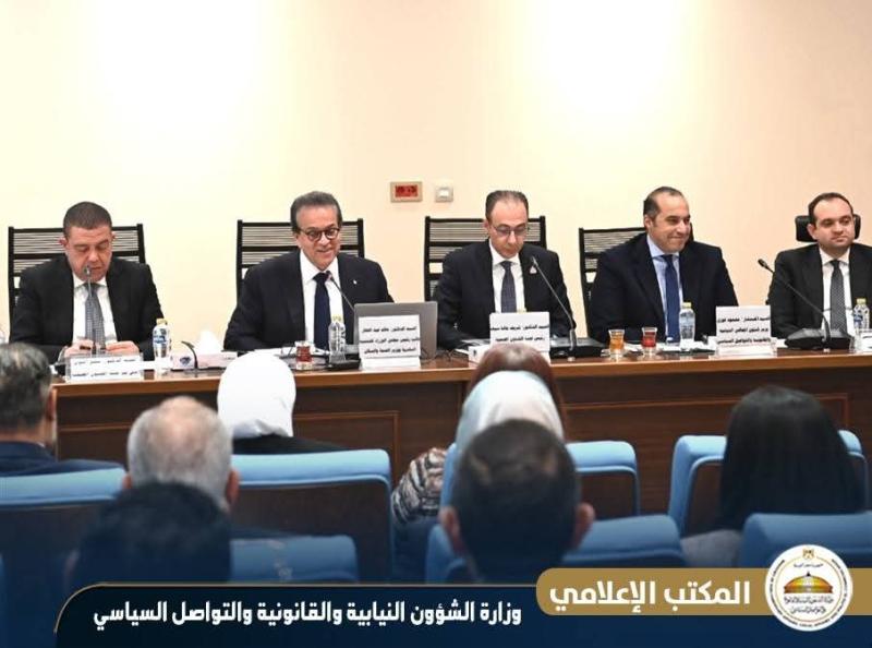 المستشار محمود فوزي خلال اجتماع لجنة الشؤون الصحية بمجلس النواب