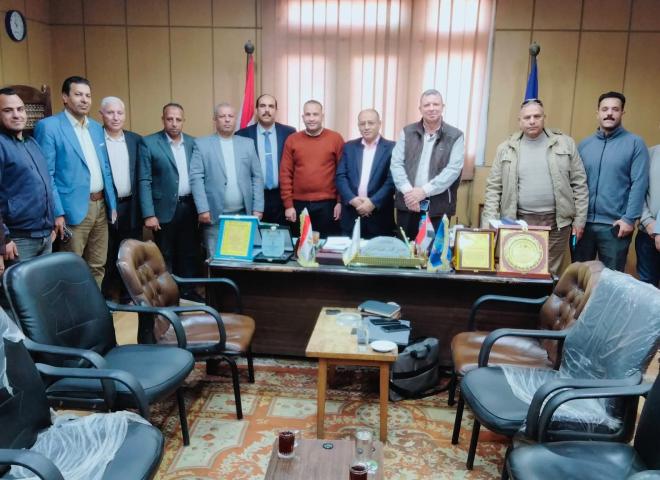 مسئولى شركة ”ديجيتال سمارت ترى” تجتمع بقيادات الزراعة