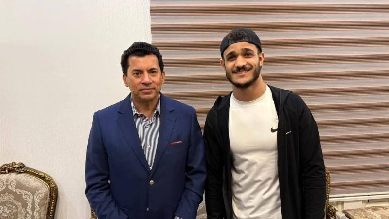 وزير الرياضة . فخور بعودة مصطفى حسين إلى وطنه ولعبه باسم مصر وحصوله على ذهبية العالم