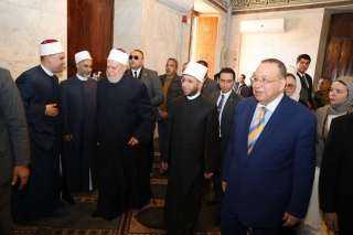 وزير الأوقاف ومحافظ القاهرة ورئيس مجلس أمناء مؤسسة مودة يفتتحون مسجد ومقام السيدة عائشة النبوية رضي الله عنها بعد تطويره
