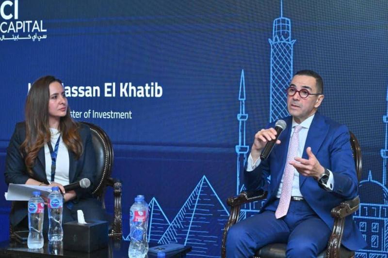 وزير الاستثمار والتجارة الخارجية يشارك في جلسة نقاشية مع مستثمرين نظمتها CI Capital لعرض فرص النمو في الاقتصاد المصري