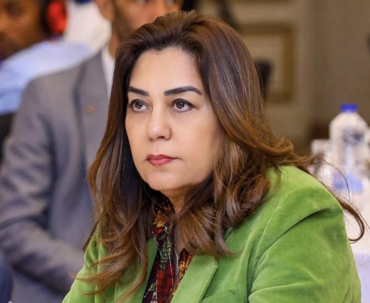 وزيرة التنمية المحلية والقائم بأعمال وزير البيئة توجه بالمتابعة المستمرة والتعامل الفوري مع المخلفات بأحد الشوارع القريبة من الأهرامات بما يتناسب مع الطابع الحضاري للمنطقة الأثرية