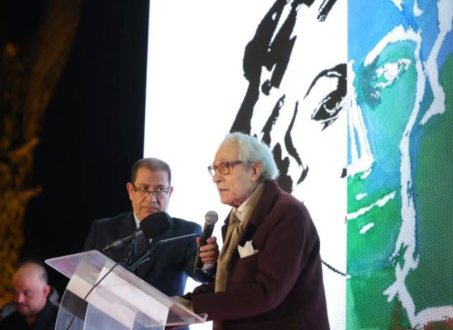 وزير الثقافة يشارك في تكريم الفائزين بجوائز مؤسسة فاروق حسني للفنون ويمنح جائزة الاستحقاق الكبرى للفنان يحيى الفخراني