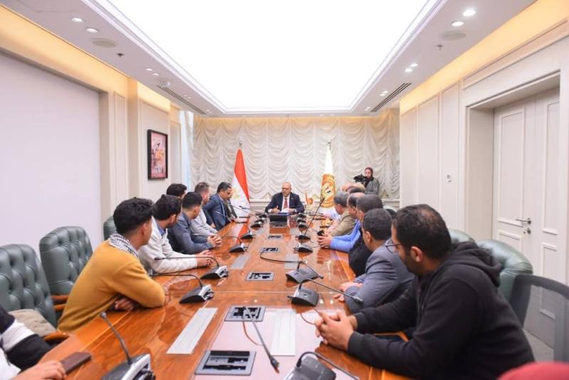 وزير العمل يقود مفاوضة جماعية ناجحة.. وينهي إضراب عمال شركة جيد تكستايل إيجيبت بالعاشر من رمضان