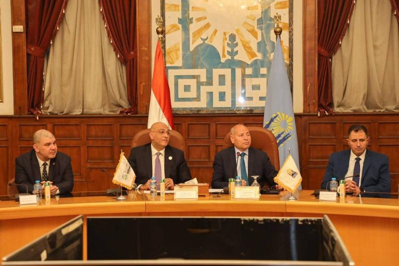 تعاون جديد بين جهاز تنمية المشروعات ومحافظة القاهرة لتطوير منطقة الزاوية الحمراء بتمويل من الاتحاد الأوروبي والوكالة الفرنسية