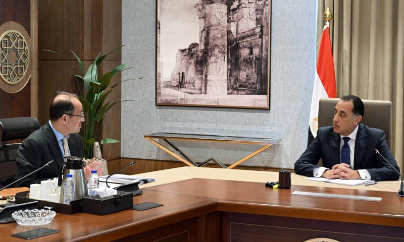 رئيس الوزراء يبحث مع وزير المالية تطورات المراجعة الجارية مع صندوق النقد الدولي