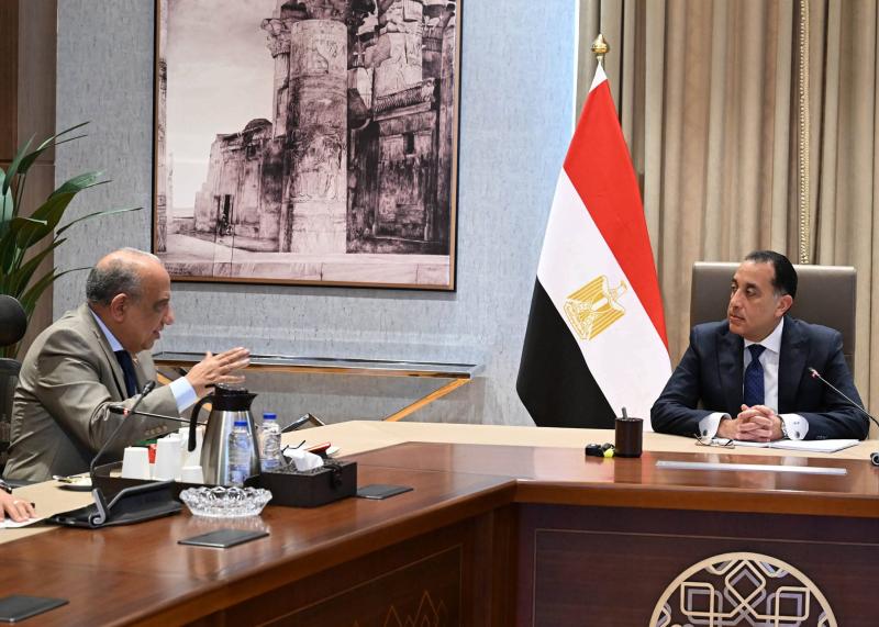 رئيس الوزراء يتابع مع وزير الكهرباء مستجدات عمل عدد من الملفات والموضوعات