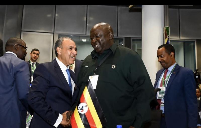 وزير الخارجية يلتقي وزير الدولة للشئون الخارجية الأوغندي لتعزيز التعاون الثنائي والتنسيق الإقليمي