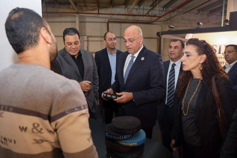 جهاز تنمية المشروعات يفتتح معرض ( Private Label Egypt ) للتصنيع لدي الغير