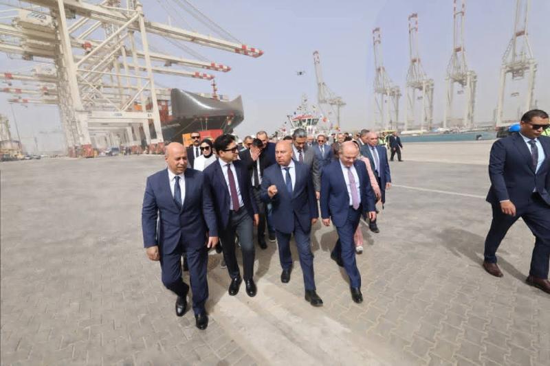 وزير النقل يشهد انطلاق التشغيل التجريبي التجاري لمحطة الحاويات ”تحيا مصر” بميناء دمياط