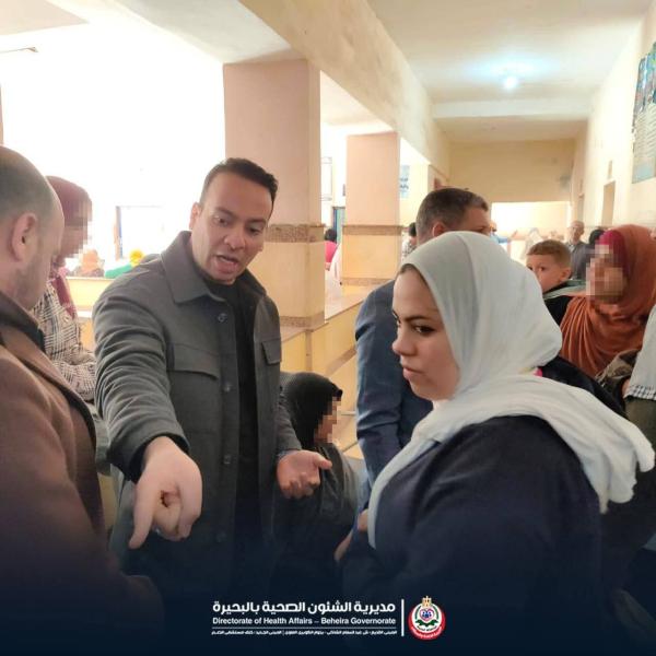 فى زيارة ميدانية لمتابعة انتظام العمل وجودة الخدمات الطبية | وكيل الوزارة يتفقد مستشفى المحمودية المركزي