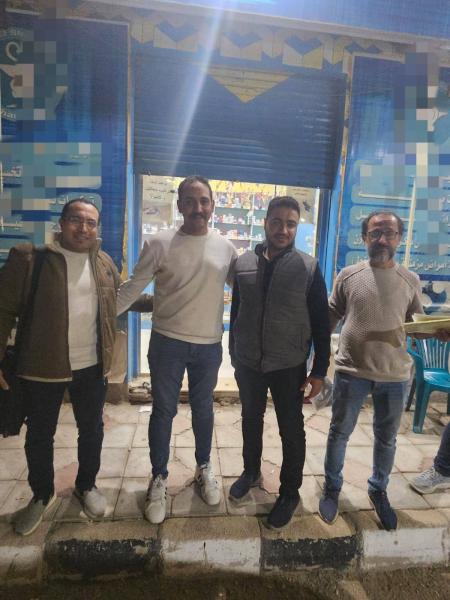 ضبط ” صيدلي ” ينتحل صفة طبيب بشري و يدير الصيدلية التابعة له كعيادة بمركز جهينة