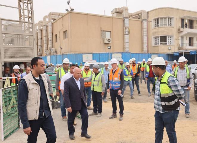 بيان عن حدوث كسر في ماسورة مياه وهبوط أرضي بجوار أحد العقارات بمنطقة مصر القديمة