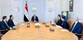 الرئيس السيسي يوجه بتعزيز المخزون الاستراتيجي وضبط الأسواق استعداداً لشهر رمضان المبارك