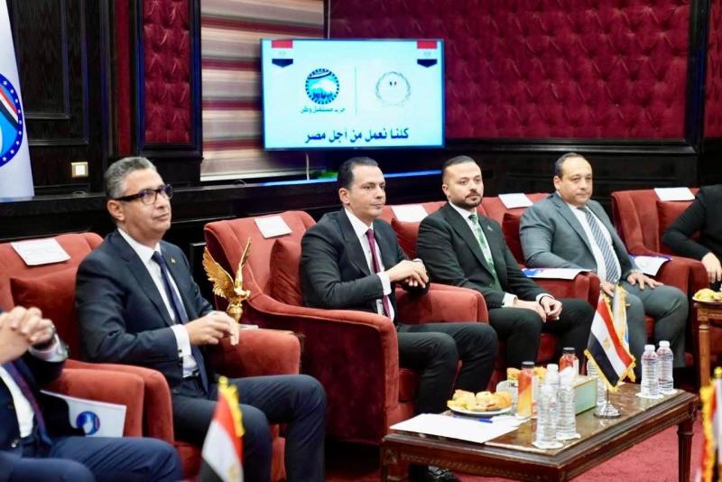 بحضور قيادات الحزب… “مستقبل وطن” يستضيف وزير التموين والتجارة الداخلية للتعرف على خطة عمل وأولويات الوزارة خلال الفترة المقبلة