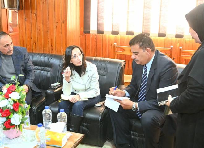 محافظ البحيرة تعقد إجتماعاً موسعاً بإدكو  بحضور عدد كبير من الأجهزة التنفيذية لبحث إعادة تنمية وتخطيط وتطوير المدينة