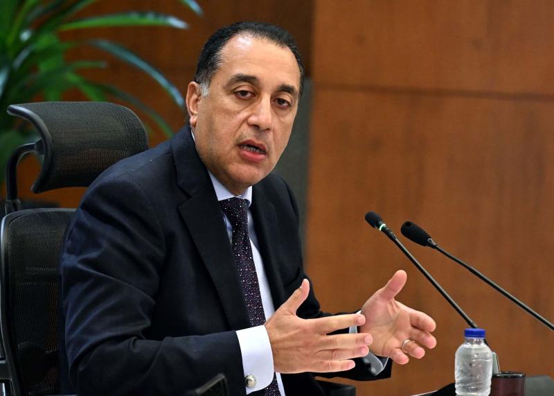 رئيس الوزراء ينعي ضحايا حادث تصادم جنوب بورسعيد .. ويوجه بتقديم الرعاية للمصابين وسرعة صرف المساعدات لأسر الضحايا