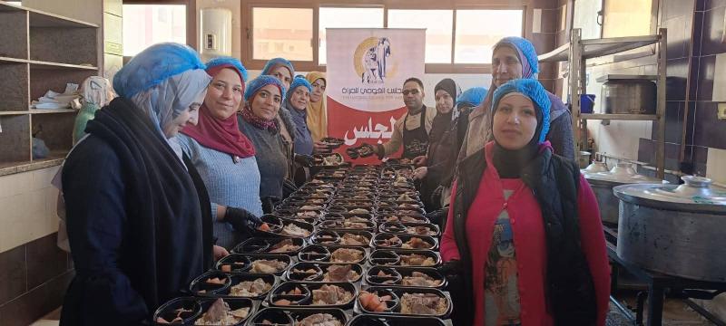 إعداد ٧٤٠ وجبة إفطار ساخنة من نتاج ”مطبخ المصرية بإيد بناتها” خلال أول وثاني أيام الشهر الكريم
