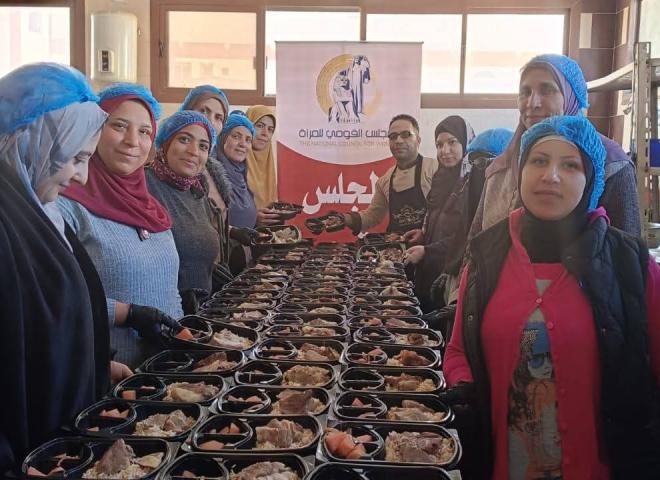 إعداد ٧٤٠ وجبة إفطار ساخنة من نتاج ”مطبخ المصرية بإيد بناتها” خلال أول وثاني أيام الشهر الكريم
