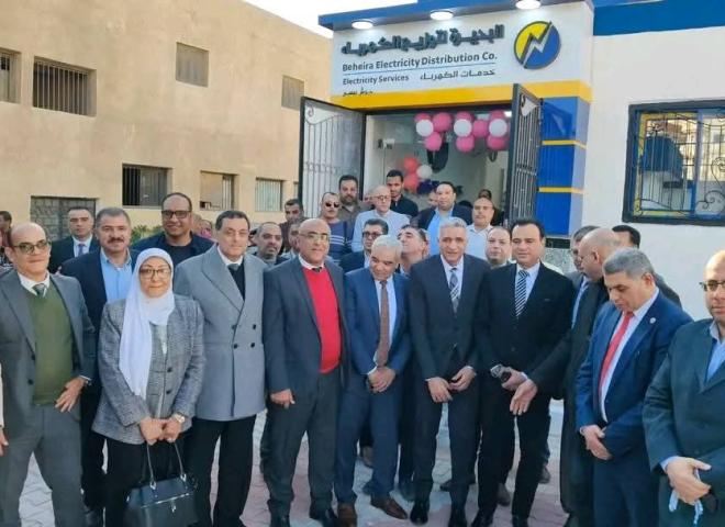 بمشاركة النائب ممدوح عبد السميع عضو مجلس النواب بمركز حوش عيسي .. افتتاح مركز خدمة العملاء بهندسة كهرباء حوش عيسي بعد تجديده