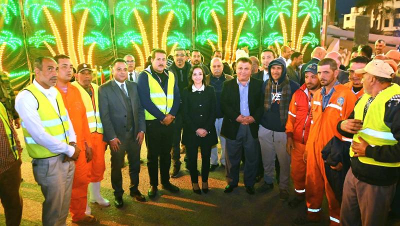 محافظ البحيرة تشارك ١٠٠٠ عامل نظافة حفل الإفطار الجماعي وتؤكد : أهلنا من عمال النظافة شركاء أساسيون في منظومة التنمية والخدمات