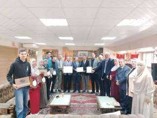 مدير تعليم البحيرة يكرم طلبة وطالبات فريق البحيرة الحاصل على المركز الأول على مستوى الجمهورية في مسابقة أوائل الطلبة للمرحلة الثانوية العامة ٢٠٢٥ / ٢٠٢٦